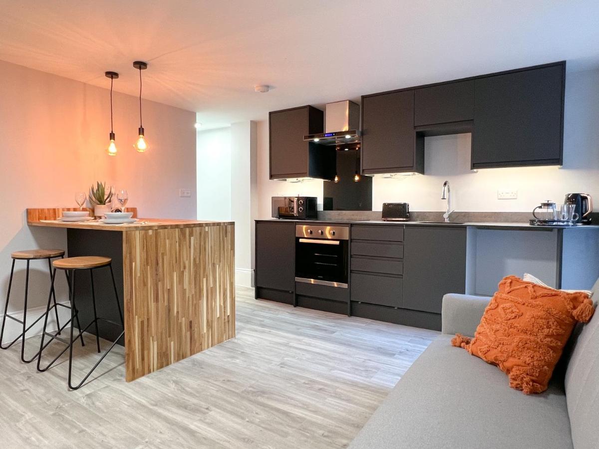 The Bohemian Basement Apartment Мейдстън Екстериор снимка